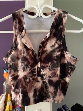 BCX Pink and Black Tie-Dye Snap Front Crop Tank
